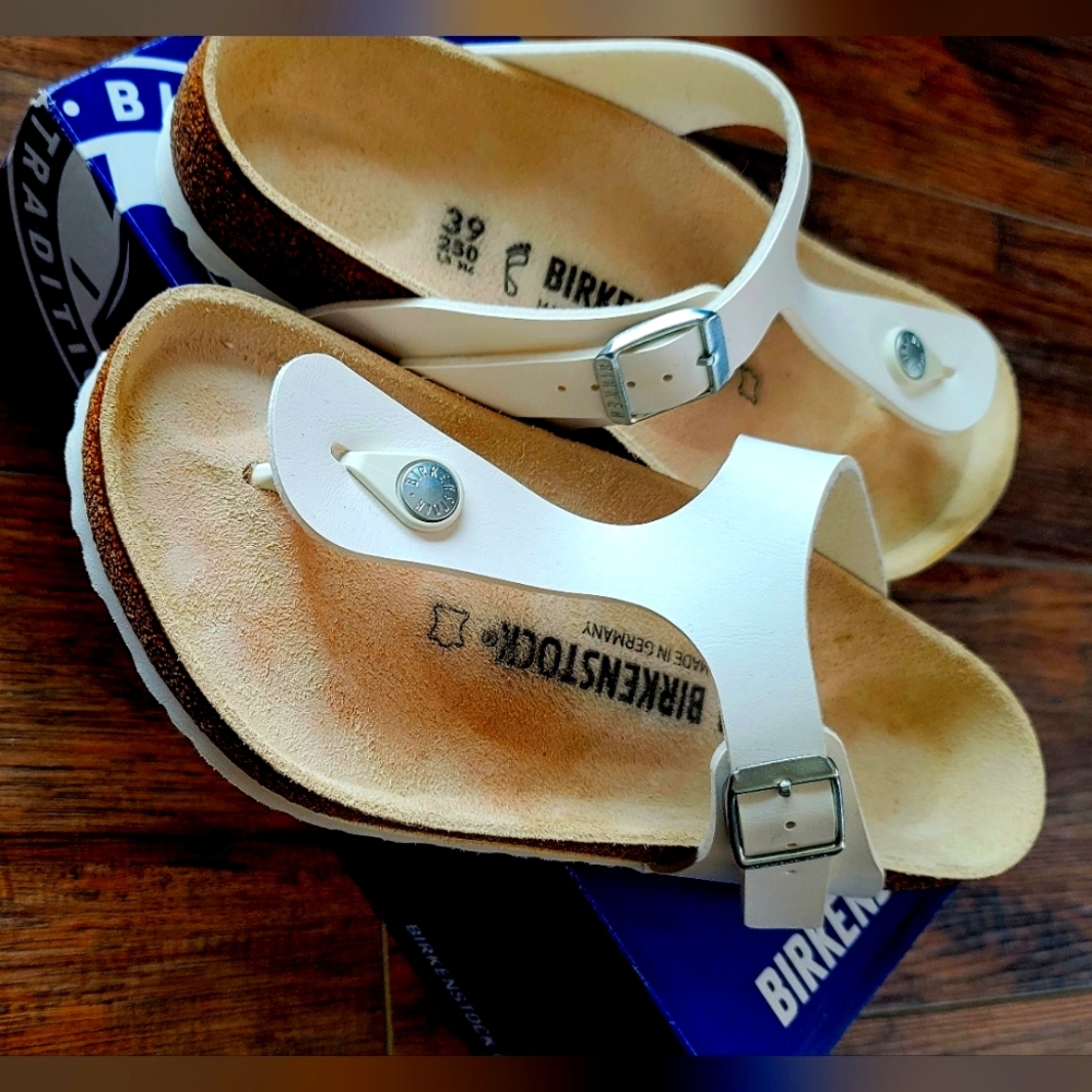 NWT Birkenstock sandals Gizeh white size 39